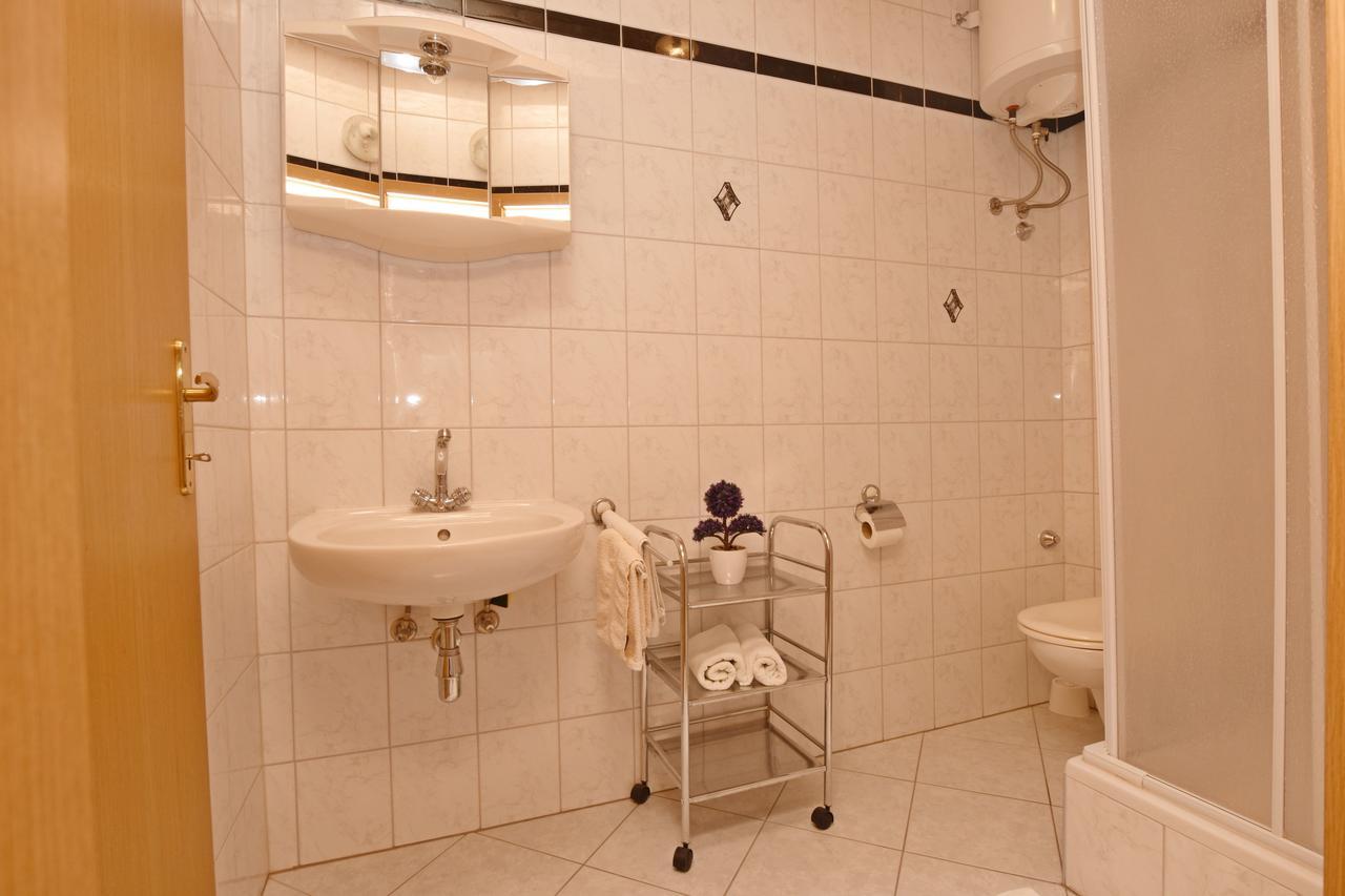Apartment Angelina Brela Luaran gambar